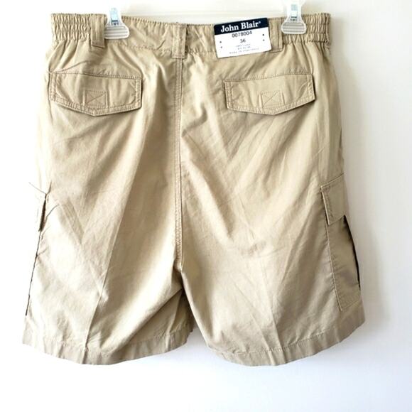 John Blair Pocketed Cargo Khaki Shorts Size 36 New - Picture 3 of 8